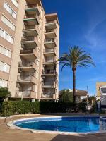 ApartEasy - Cunit Apartment with sea view and balcony - Chambres d'hôtes Cunit