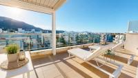 Atico Buen Vivir con gran terraza y vistas espectaculares en Marina Real II Denia by Family Homes Rentals - Chambres d'hôtes Denia
