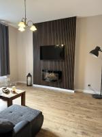 3-Bed Apartment Great for Families & Contractors - B&B Hawick