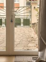 Cozy 1 bedroom apartment with garden - breakfast included - B&B Créteil
