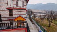 Mountainshack Riverside Stay & Cafe - Ferienwohnung Kullu