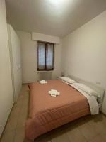 Apartament 2 bedroom with one bathroom and penthouse Apartament 3 bedroom and 2 bathroom included with umbrella and sunbeds - B&B Lido Adriano