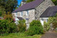 Coed y Berclas cottage, private orchard with stunning sea views - B&B Llandegfan