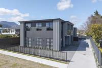 Lake Haven Apartment 3 - modern and popular near lake and town - Chambres d'hôtes Taupo