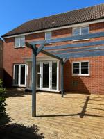 Coronel House Modern 4-Bed Swindon Home, Long Stays Welcome - B&B Swindon