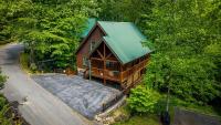 Hot Tub Retreat with Mountain Views & Cozy Stay - Chambres d'hôtes Pigeon Forge