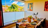 Letchi Cocoon - Piscine & vue Montagne - Bed and Breakfast Saint-Pierre
