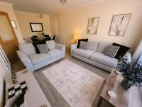 NEW Inverness Holiday Escape - 3 Bedroom -entire house - Ferienwohnung Culloden