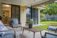 Garden Villa at Diggers - Walk to Restaurant and Beach - B&B Coffs Harbour