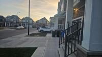 Sparkling 2 Bedroom Basement Suit with a Separate Entrance NW Calgary near airport - Bed and Breakfast Calgary