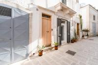 3-Level Stone Home with Rooftop Terrace in Martina Franca Historic Center, 2 Min from Cathedral - B&B Martina Franca