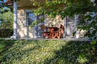 Komáromy Apartman - B&B Gyenesdiás