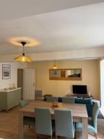 Appartement 2 chambres avec vue sur la montagne - B&B Eaux-Bonnes
