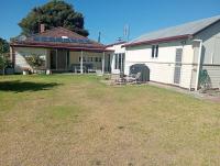 Driftwood Beach House, Walk to Beach Pet Friendly - B&B Lakes Entrance
