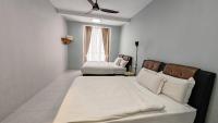 W302WarmStay at at EmeraldAvenueBrinchang 11Pax3BR2PWiFiGames - Chambres d'hôtes Brinchang