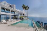 Luxury Retreat with Pool, Jacuzzi, Cinema & Gym - Villa Riviera - Chambres d'hôtes Almuñécar