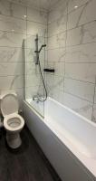 Central 2 Bed House - B&B Huddersfield