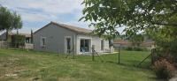 Gîte du Clocher Villa pour 6 personnes 3 chambres - Bed and Breakfast Saint-Lager-Bressac