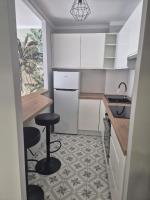 2 pokojowy apartament z kuchnią - Kraków Podgórze Kozłówek - B&B Cracovia
