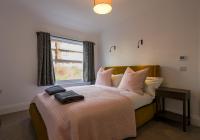 2 bedroom Loft apartment with sea views in St Leonards on Sea - Ferienwohnung Hastings