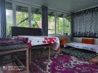 Guesthouse Shakirbek - Bed and Breakfast Arslanbob