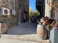 Appartement Sainte Lucie de Tallano,2 personnes au centre du village - Chambres d'hôtes Sainte-Lucie-de-Tallano