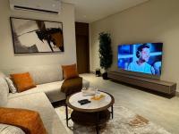 Stylish Bedroom with Lounge - B&B Dammam