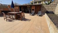 Villa La Paz- Spacious Family Villa, BBQ and Parking - B&B Arona