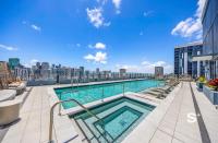 Rooftop Pool - Luxury Condo - Den with City Views - B&B Miami