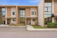 Stylish Retreat with Large Patio and Living areas - B&B Orlando