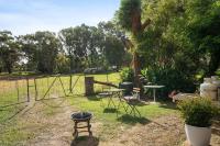 Tea Garden Creek Farm Retreat 2 by Tiny Away - Ferienwohnung Milawa