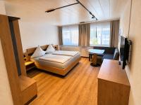 Gästehaus Jedinger - Easy Lake Access by Tram - Chambres d'hôtes Sankt Georgen im Attergau