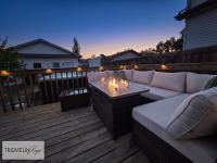 Nordic Oasis near West Edmonton Mall with Hot Tub, King Ensuite & Fire Table - B&B Edmonton