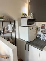 Stylish Tiny Home in Chippendale, Walk to CBD - Bed and Breakfast Sydney