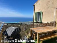 Superbe Maison de village authentique vue mer - Chambres d'hôtes Sant'Antonino