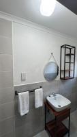Zweibettzimmer mit Dusche