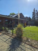 Exklusives Ferienhaus am Badesee Region Norddeich - Chambres d'hôtes Hage