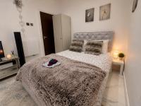 Twickenham 1-Bed Suit - Chambres d'hôtes Hanworth