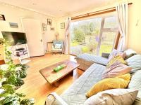 Cosy Crinan Cottage - Pet Friendly, Wetroom, Garden - B&B Crinan