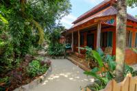 Queen Room with Garden View