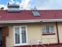 Cottage Near RG Mugabe Airport - B&B Harare