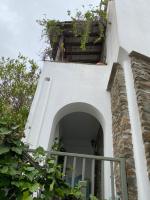 Gladiolus House - Tinos - B&B Tzádos