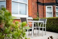 Kingsway Guesthouse - A selection of Single, Double and Family Rooms in a Central Location - Chambres d'hôtes Scarborough
