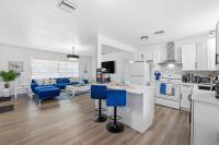 Clearwater Paradise w Hot Tub-Backyard Bliss Near Beach & Hot Spots - Ferienwohnung Clearwater