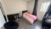 Cozy Private Room Near NAIT, Royal Alex & Downtown - Chambres d'hôtes Edmonton