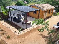 Charmant chalet en bois - Ardèche - B&B Joyeuse