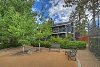 Charming Condo W I Hot Tub & Pet Friendly - Bed and Breakfast Big Bear Lake