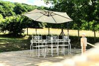 The Manor Hot Tub Escape - Celebrations & Retreats - Chambres d'hôtes Bathford