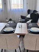City Center Apartment Żory with Free Parking - Ferienwohnung Sohrau