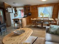 Lysefjord Bloom Cottage Stunning Fjord View - B&B Jørpeland